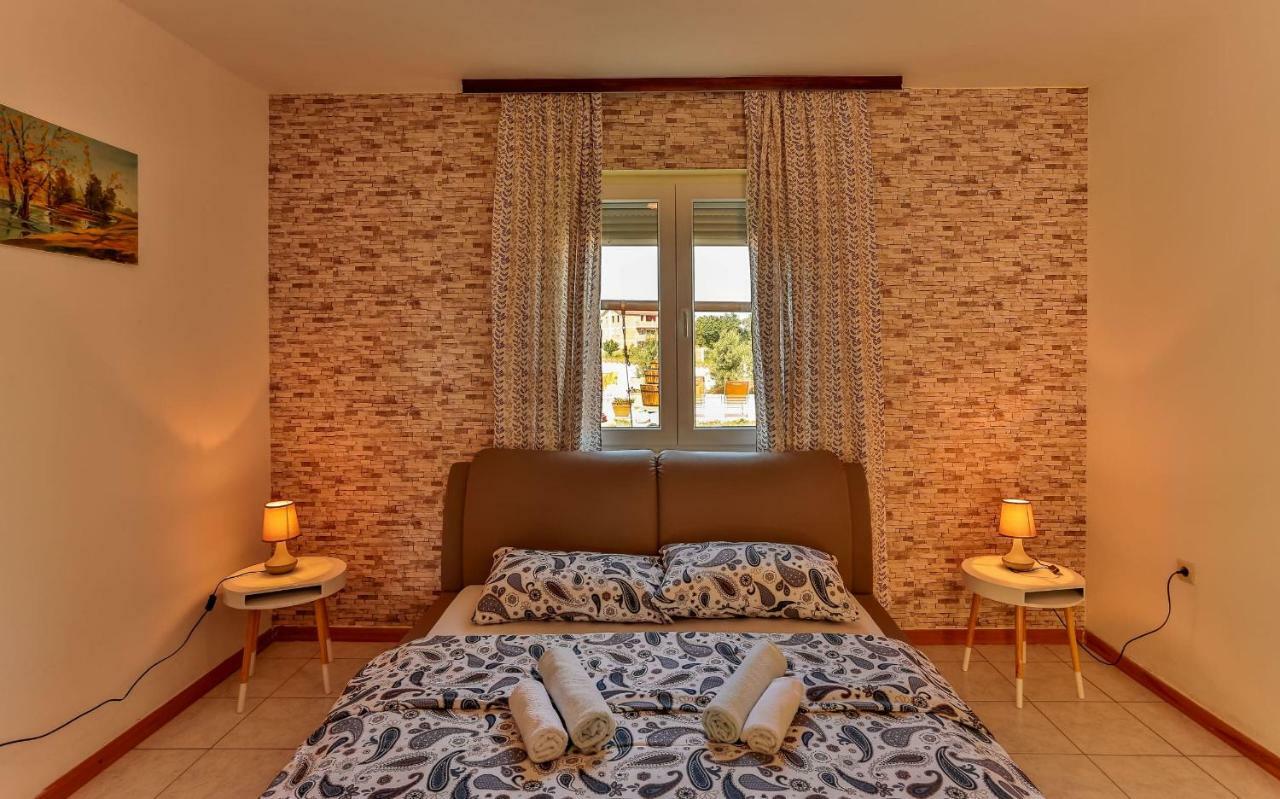 Apartments Dora Victoria Dream Медулин Экстерьер фото