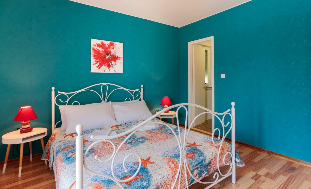 Apartments Dora Victoria Dream Медулин Экстерьер фото