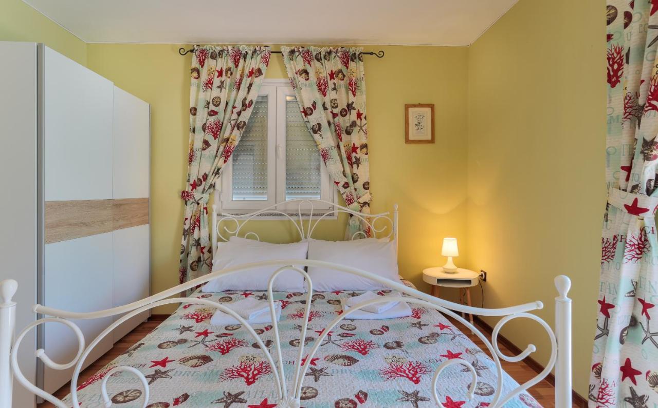Apartments Dora Victoria Dream Медулин Экстерьер фото