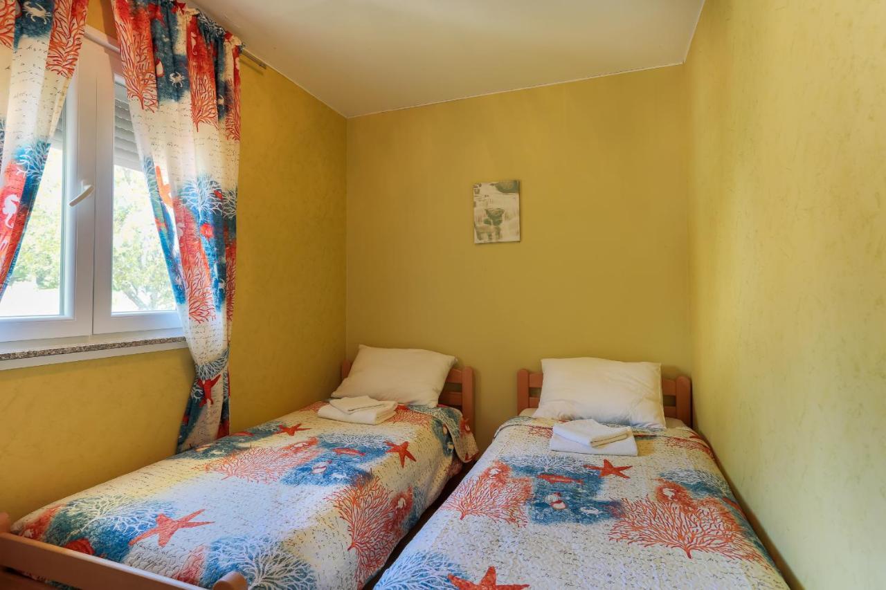 Apartments Dora Victoria Dream Медулин Экстерьер фото